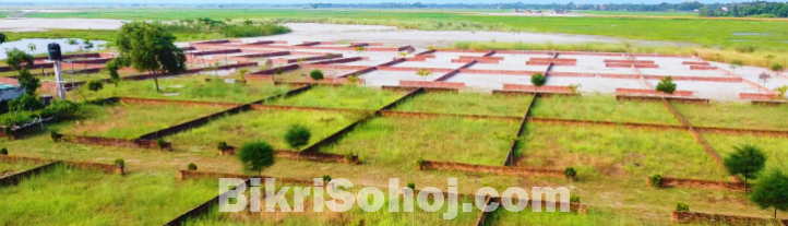 পূর্বাচলে এককালীন প্লট কিনুন।